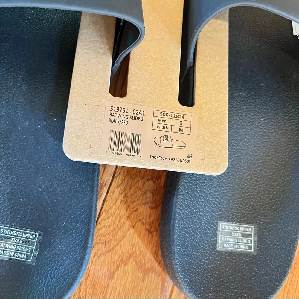 LEVIS Mens Batwing Slide 2 Black & Red Synthetic Upper Slippers Logo Size: 11,12